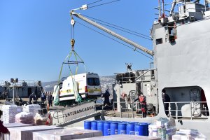 Barcaza “Rancagua” prestará apoyo a comunidad de Rapa Nui