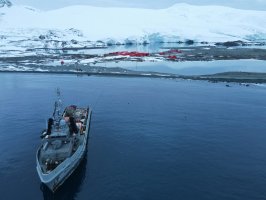 Primer reaprovisionamiento 2022, en Base Naval Antártica “Arturo Prat”