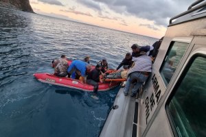 Autoridad Marítima de Juan Fernández realizó evacuación médica para hombre accidentado