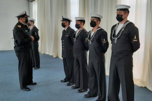 Se realizó recepción de dotaciones salientes de Faros oceánicos “Islotes Evangelista” e “Islas Diego Ramírez” Se realizó recepción de dotaciones salientes de Faros oceánicos “Islotes Evangelista” e “Islas Diego Ramírez”