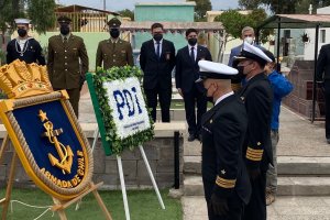 Efectúan ceremonia en conmemoración a los caídos en el hundimiento del blindado “Blanco Encalada”