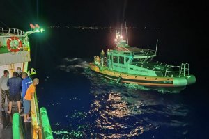 Autoridad Marítima de Hanga Roa gestionó desembarco desde buque pesquero por emergencia médica