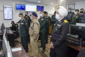 Colegio Nacional de Defensa de la India realizó visita profesional al SHOA Colegio Nacional de Defensa de la India realizó visita profesional al SHOA