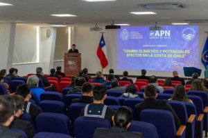 Academia Politécnica Naval realizó webinar en conjunto con la PUCV