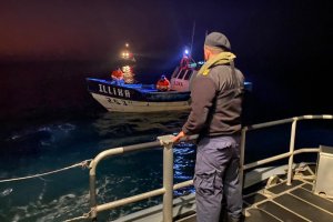 Autoridad Marítima de San Antonio auxilió emergencia por bote con problema mecánico