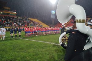 Banda de la Escuela Naval “Arturo Prat” interpretó himnos nacionales en el histórico partido de rugby entre Chile vs USA