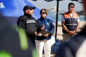 Capitanía de Puerto de Quintero realizó clínica de seguridad para futuros salvavidas en Zapallar Capitanía de Puerto de Quintero realizó clínica de seguridad para futuros salvavidas en Zapallar