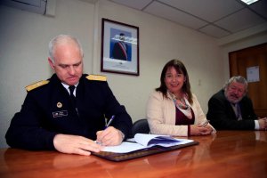 Segunda Zona Naval y Servicio de Salud Concepción firmaron renovación del convenio para evacuaciones médicas 