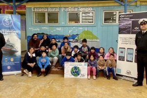 Plan Tenglo: Alumnos de la Escuela Rural de Isla Tenglo participan en taller de conciencia ambiental