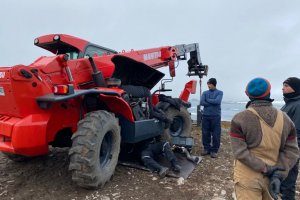 Armada apoyó a la recuperación de equipos para el óptimo funcionamiento de base “Risopatron” de la INACH