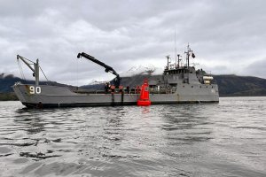 LSM “Elicura” realiza tareas de mantención a la señalización marítima en Región de Magallanes y el Territorio Chileno Antártico LSM “Elicura” realiza tareas de mantención a la señalización marítima en Región de Magallanes y el Territorio Chileno Antártico
