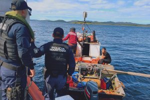 Autoridad Marítima de Melinka detectó lancha con 1500 kilos de recurso luga Autoridad Marítima de Melinka detectó lancha con 1500 kilos de recurso luga