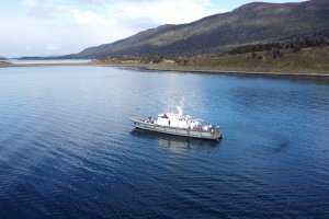 LSG “Hallef” efectúa mantenimiento a la señalización marítima en Canal Beagle LSG “Hallef” efectúa mantenimiento a la señalización marítima en Canal Beagle