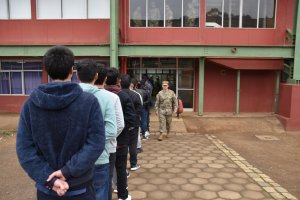 281 jóvenes que realizarán su servicio militar en la Armada se presentaron en Talcahuano.