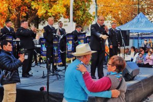 Comunidad de Tomé disfrutó de la música de la Banda Insignia de la Segunda Zona Naval 