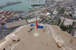 Zonas Navales realizan Izamientos de la Gran Bandera