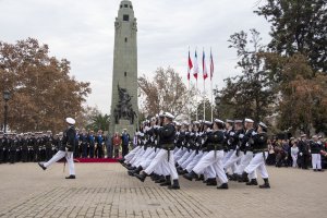 Armada de Chile conmemora el Día de las Glorias Navales en la Capital de nuestro país