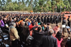 Soldados Infantes de Marina del Servicio Militar recibieron sus armas de servicio