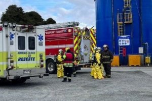  Capitanía de Puerto de Calbuco realiza simulacro de emergencia por inhalación de ácido sulfhídrico