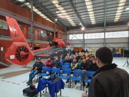 Grupo Aeronaval Talcahuano organizó seminario sobre operaciones aéreas para pilotos civiles de la Región del Biobío 