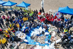 Autoridad Marítima y diversos voluntarios celebraron el Día internacional de Limpieza de Playas en Concón Autoridad Marítima y diversos voluntarios celebraron el Día internacional de Limpieza de Playas en Concón