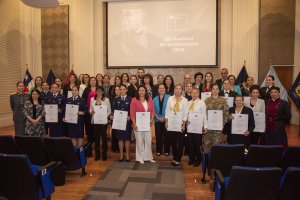 Funcionarias de la Armada son distinguidas en el Día Nacional de la Cantinera por su contribución a la Defensa Nacional