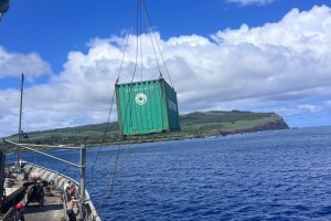 Transporte Aquiles refuerza apoyo logístico a la comunidad de Rapa Nui