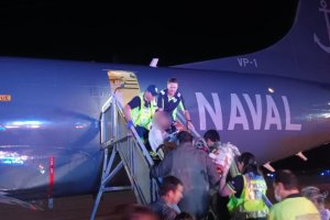 Armada de Chile acorta distancias y apoya en exitosa aeroevacuación médica desde Rapa Nui Armada de Chile acorta distancias y apoya en exitosa aeroevacuación médica desde Rapa Nui
