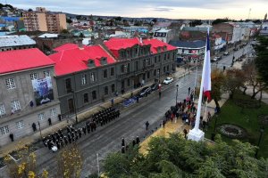 Punta Arenas recibe el Mes del Mar con ceremonia de Izamiento del Pabellón Nacional Punta Arenas recibe el Mes del Mar con ceremonia de Izamiento del Pabellón Nacional