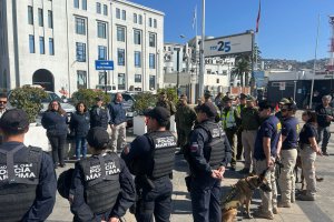 Policía Marítima de Valparaíso detuvo a diez personas en distintos operativos realizados el fin de semana Policía Marítima de Valparaíso detuvo a diez personas en distintos operativos realizados el fin de semana