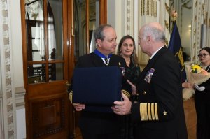 Tras 40 años al servicio de la Armada de Chile, se realiza Ceremonia de despedida del Vicealmirante Pablo Niemann Tras 40 años al servicio de la Armada de Chile, se realiza Ceremonia de despedida del Vicealmirante Pablo Niemann