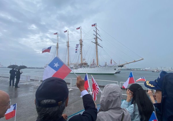 Tras 28 años, el Buque Escuela Esmeralda regresa a Osaka como embajadora de Chile en la Expo Mundial 2025