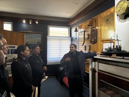 Museo Naval y Marítimo recibió delegación de la Gobernación Marítima de Punta Arenas en visita profesional Museo Naval y Marítimo recibió delegación de la Gobernación Marítima de Punta Arenas en visita profesional