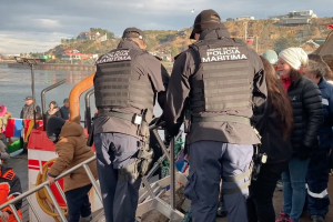 Armada de Chile desplegó operativo de seguridad en tradicional conmemoración de fiesta de San Pedro y San Pablo en Punta Arenas Armada de Chile desplegó operativo de seguridad en tradicional conmemoración de fiesta de San Pedro y San Pablo en Punta Arenas