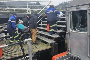 Capitanía de Puerto de Corral brindó apoyo en evacuación médica desde Isla del Rey Capitanía de Puerto de Corral brindó apoyo en evacuación médica desde Isla del Rey