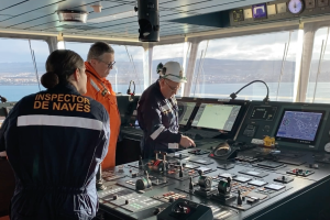 Autoridad Marítima de Punta Arenas y el paso del “Boka Vanguard” por el Estrecho de Magallanes Autoridad Marítima de Punta Arenas y el paso del “Boka Vanguard” por el Estrecho de Magallanes