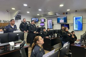 Luego de 37 horas de monitoreo, el SHOA canceló la amenaza de tsunami para las costas de Chile Luego de 37 horas de monitoreo, el SHOA canceló la amenaza de tsunami para las costas de Chile