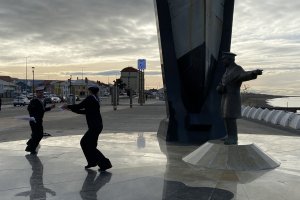 “Alma Marinera” dio pie de cueca inicial para estas fiestas patrias en el monumento a Piloto Pardo y la Escampavía Yelcho