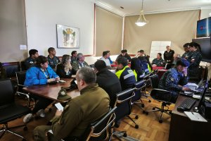 Segunda Zona Naval participa en simulacro de amarizaje de avión comercial en la bahía de Concepción