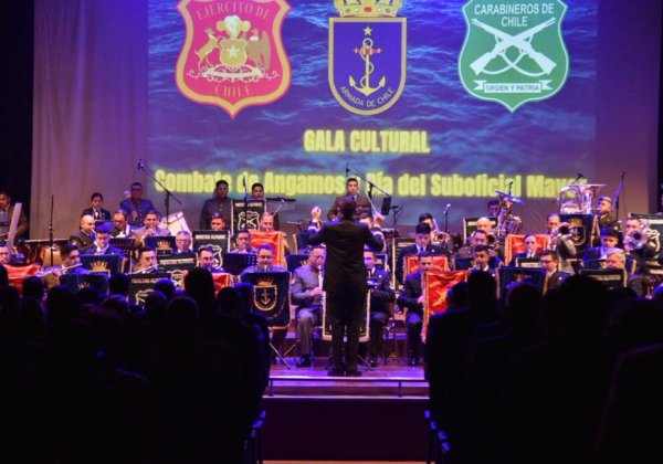 Con gala cultural conmemoran 100 años del grado de Suboficial Mayor de la Armada