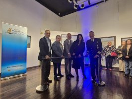 Paisajes costeros de Chile y Argelia son los protagonistas en nueva exposición temporal del Museo Marítimo Nacional