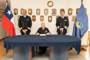 Comodoro Juan Soto asume como nuevo Comandante en Jefe de la Tercera Zona Naval