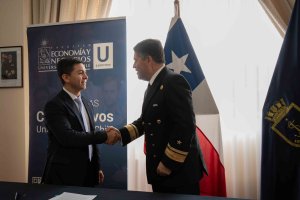 Armada firmó convenio con Universidad de Chile para impartir programa de Inteligencia Artificial