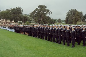 727 marinos egresan de la Academia Politécnica Naval con especialidad y al servicio de Chile