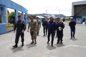 Región del Biobío: Personal de la Guarnición Naval Talcahuano resguarda locales de votación en las provincias de Concepción y Arauco