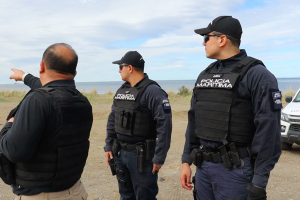 Autoridad Marítima desplegará operativo preventivo ante ola de calor en Punta Arenas