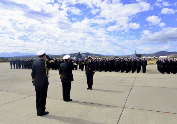 Aviación Naval conmemora 103 años de servicio desde el aire mirando el mar