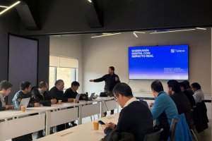 Teniente Primero de la Armada integra la nueva Mesa Técnica del Centro Nacional Talasa para impulsar la Inteligencia Artificial en Chile