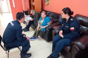 Escuadra Nacional realiza apoyo cívico y actividad de acercamiento comunitario en Punta Arenas